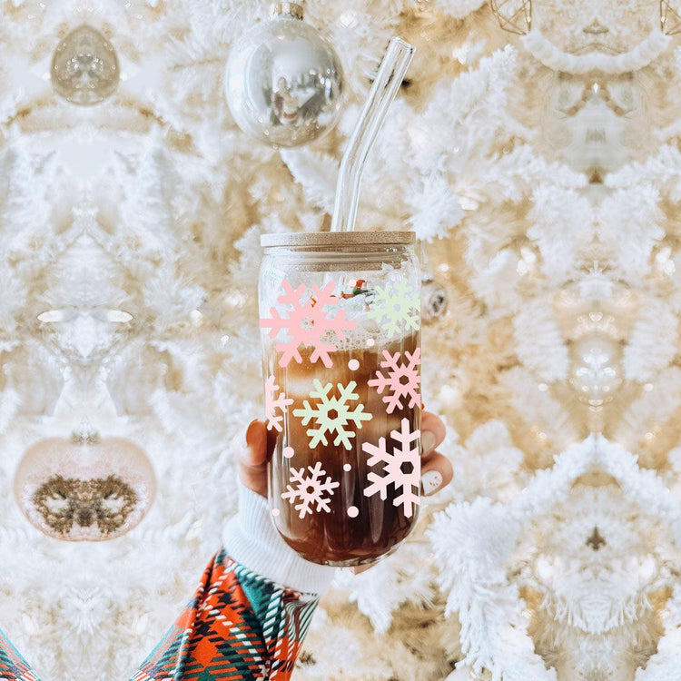 Pastel Snowflakes 17oz