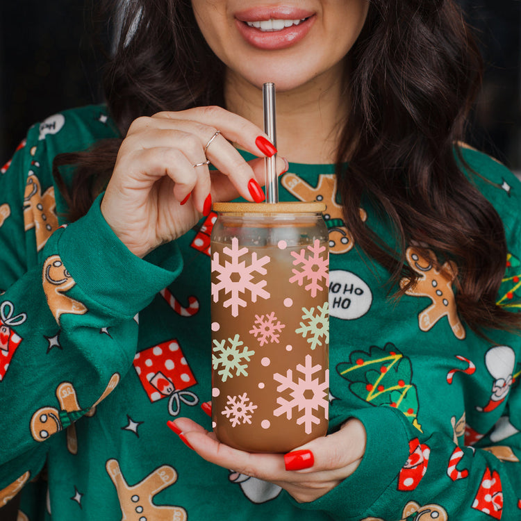 Pastel Snowflakes 17oz
