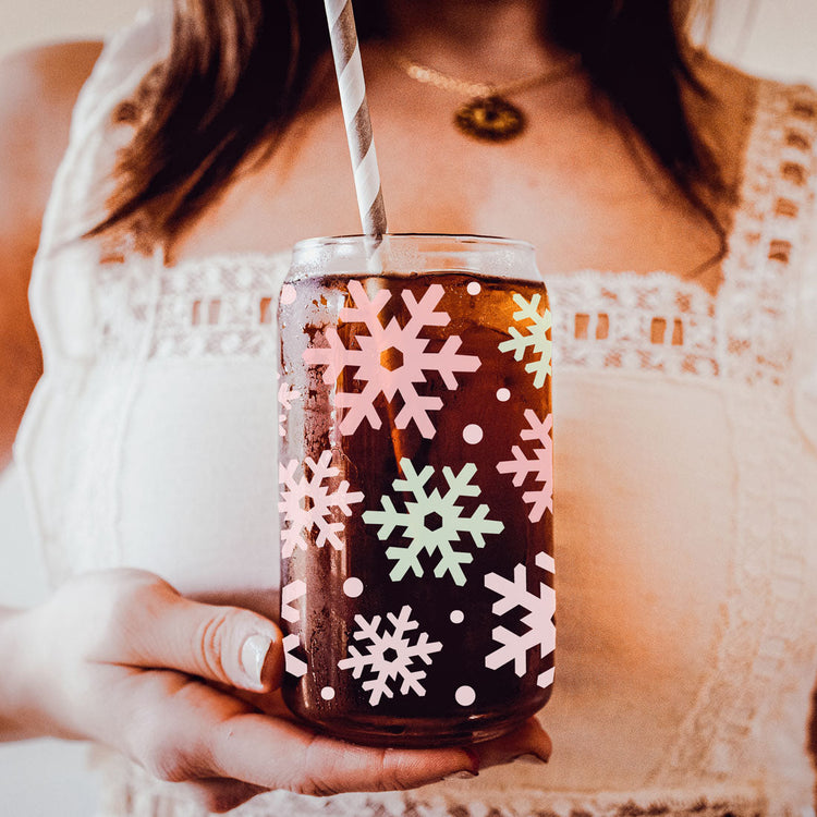 Pastel Snowflakes 17oz